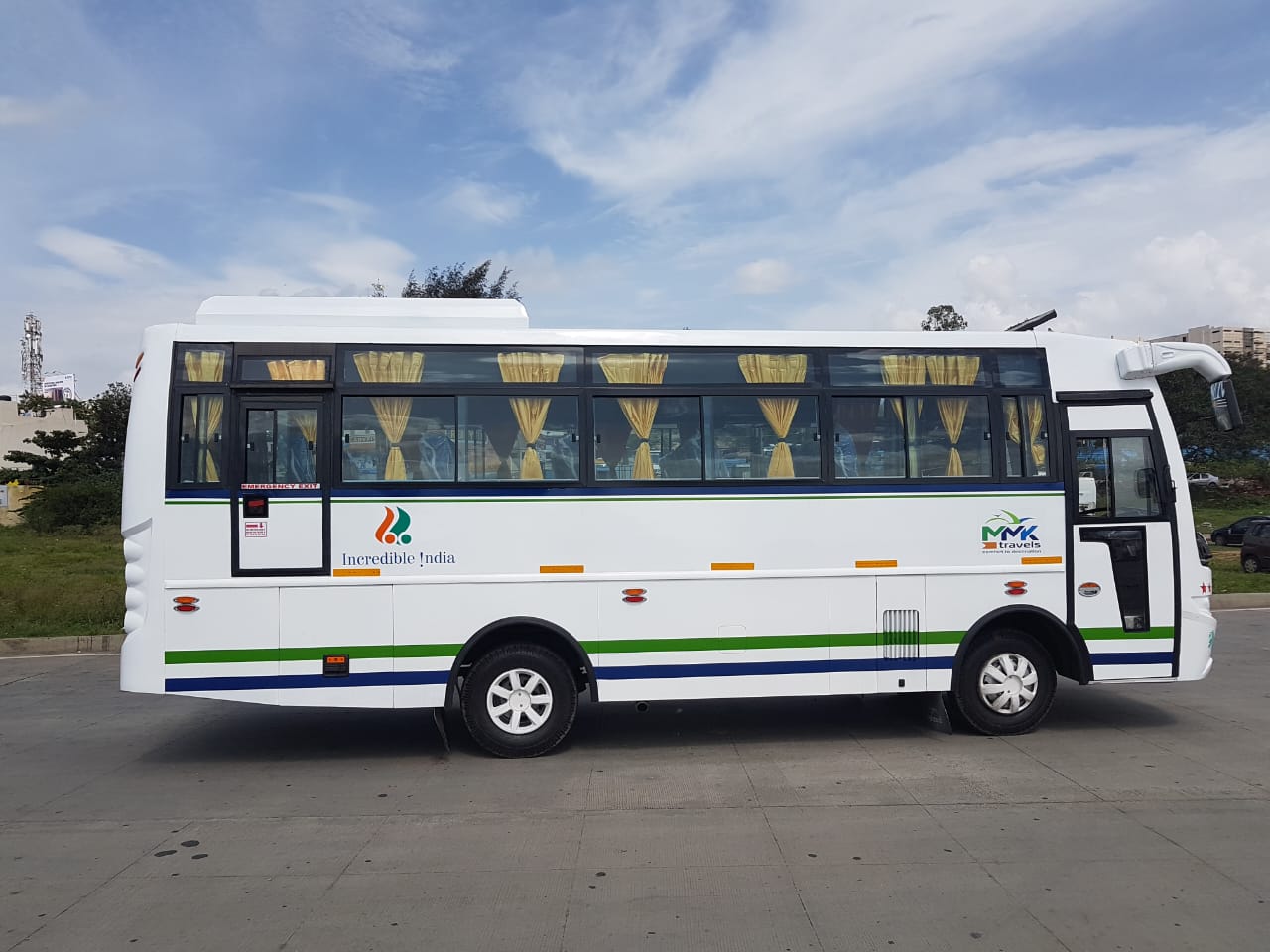 rent 35 seater bus on rent